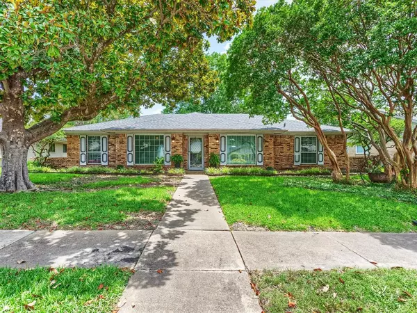 2708 Melrose Drive,  Plano,  TX 75075