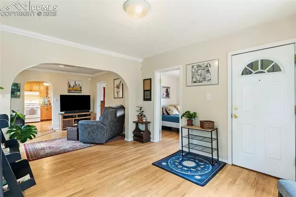 Colorado Springs, CO 80904,1318 S 25th ST