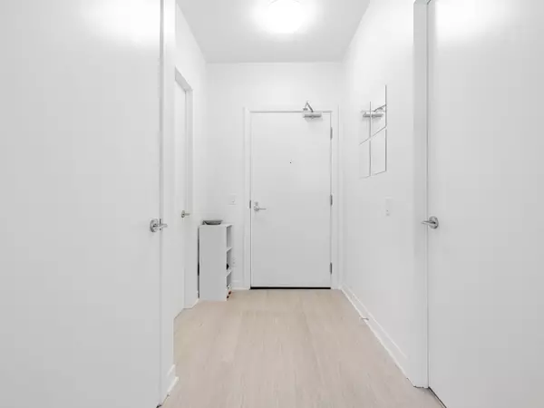 Toronto C03, ON M6C 0A5,185 Alberta AVE #801