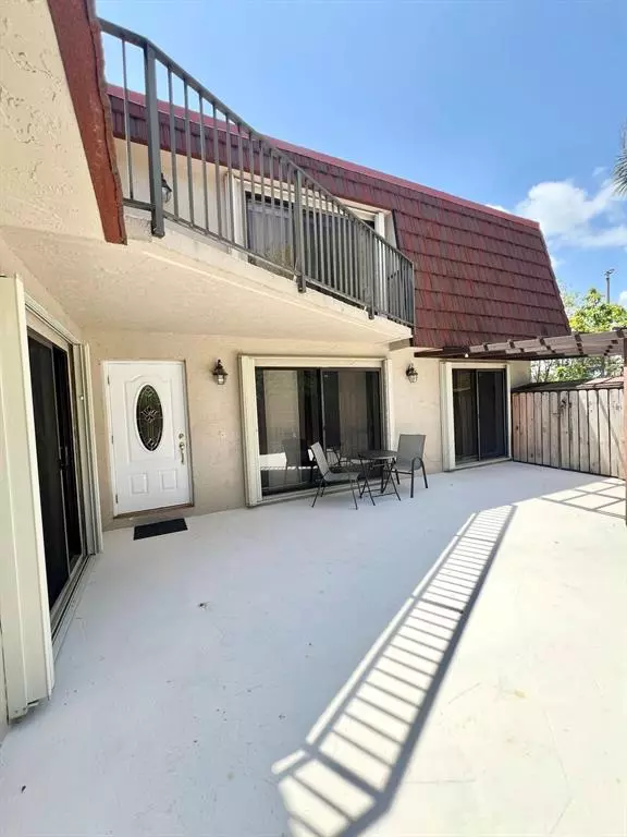 8175 Boca Rio Dr, Boca Raton, FL 33433