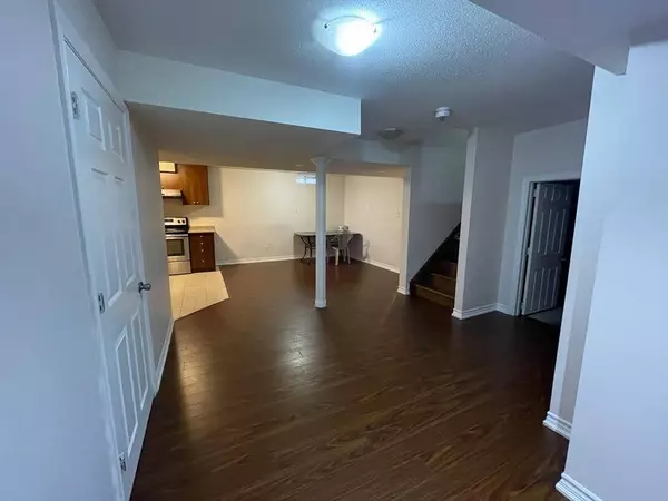 Brampton, ON L6Y 5Z2,6 Bandera ( Bsmt) DR