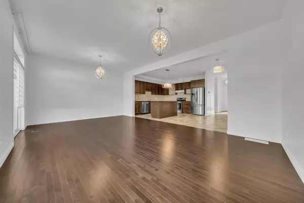 Kitchener, ON N2A 0H6,182 Eden Oak TRL