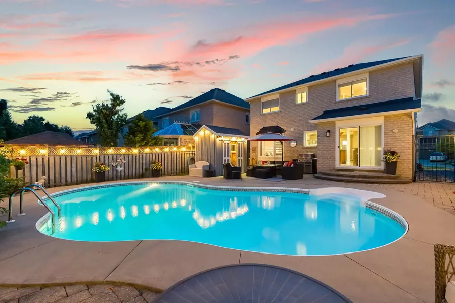 16 Chester CRES S, Halton Hills, ON L7G 5W4