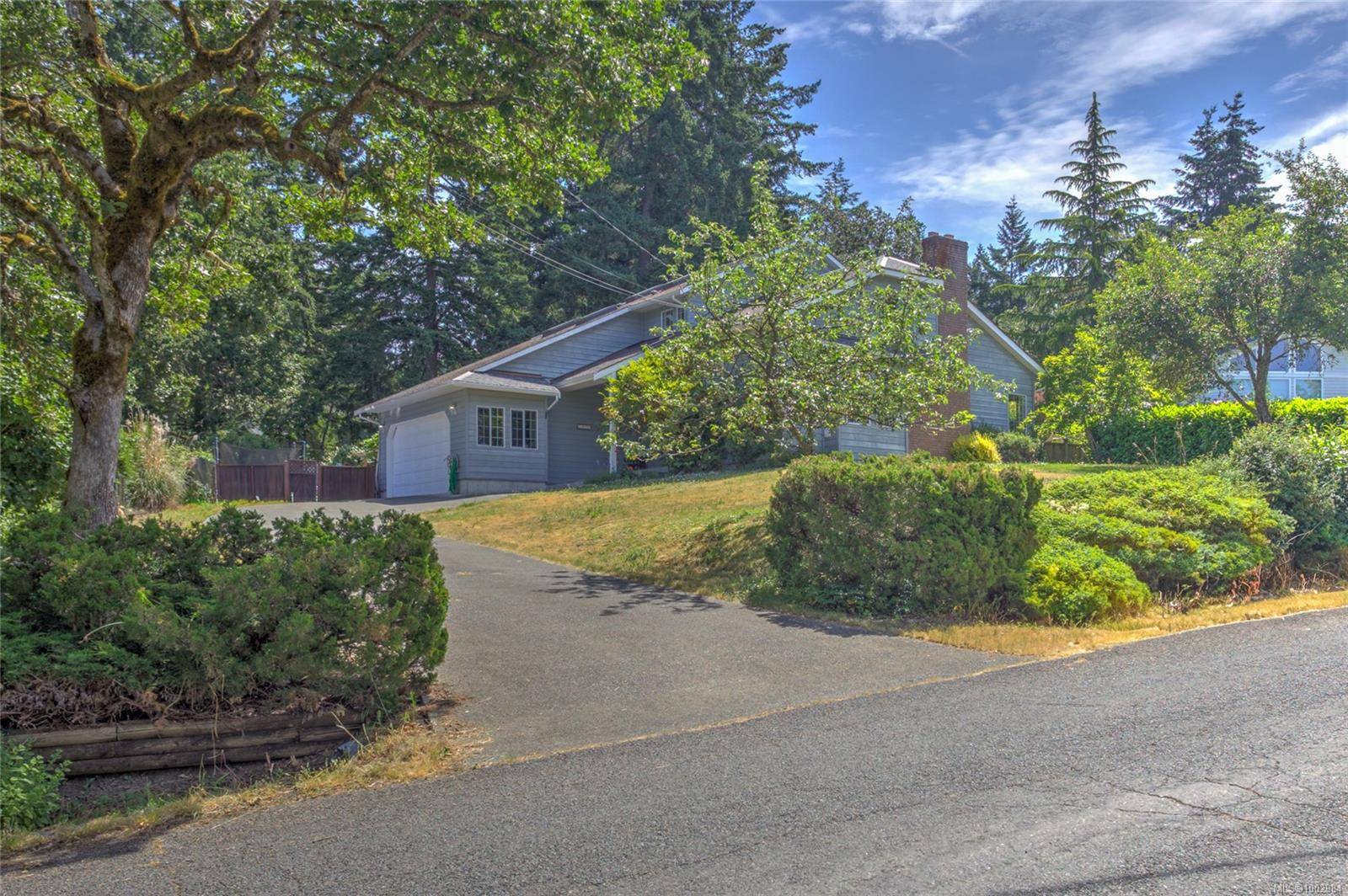 6431 Abbey Rd, Duncan, BC V9L 5S1