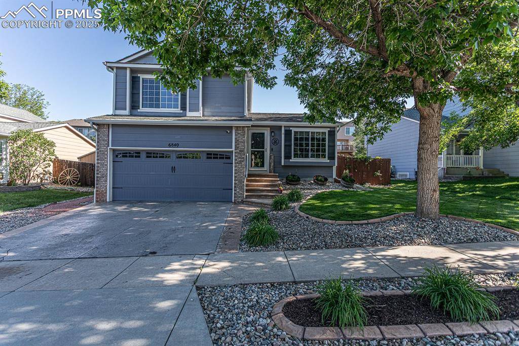 6840 Donnelaith PL, Colorado Springs, CO 80922