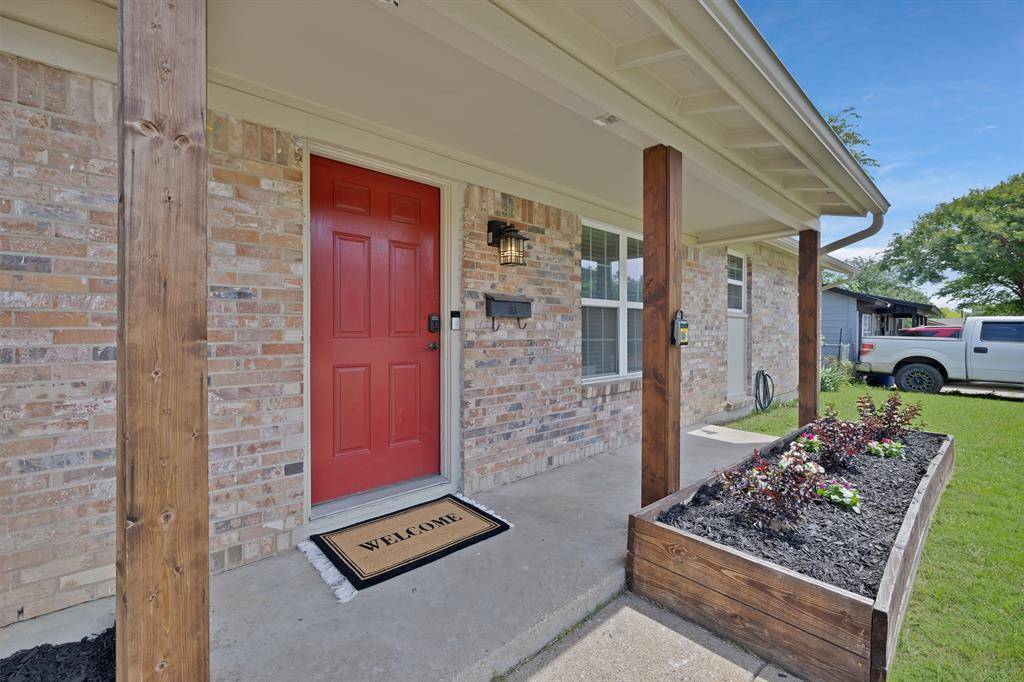 Crowley, TX 76036,821 E Mustang Street