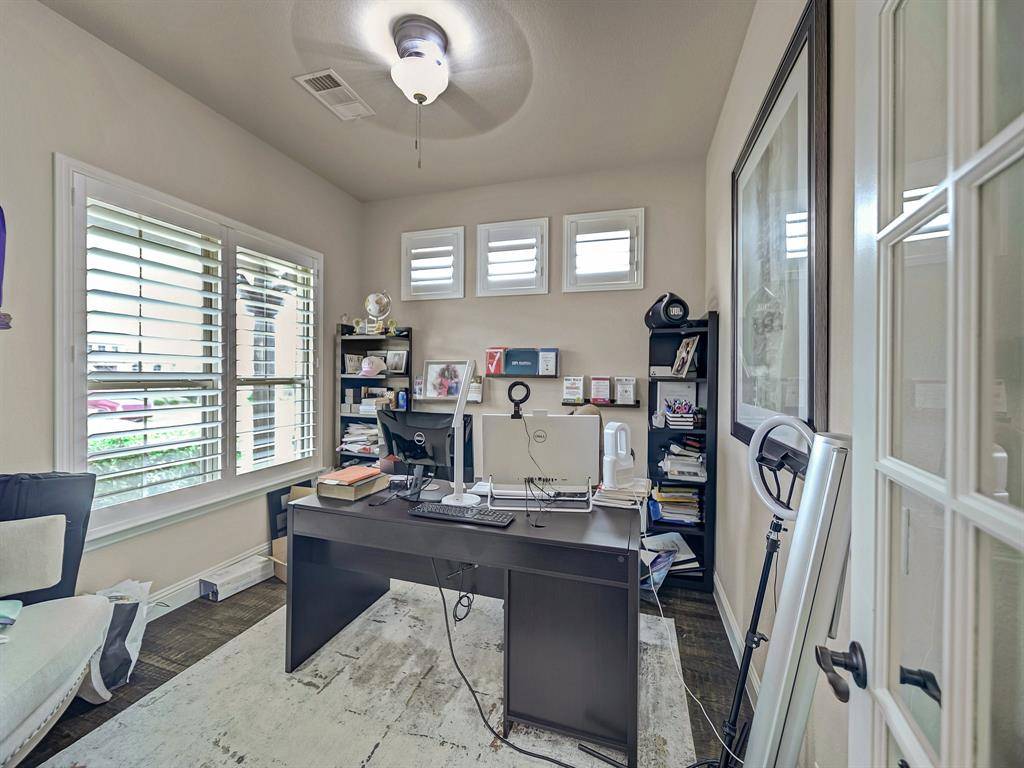 Van Alstyne, TX 75495,517 Thompson Drive