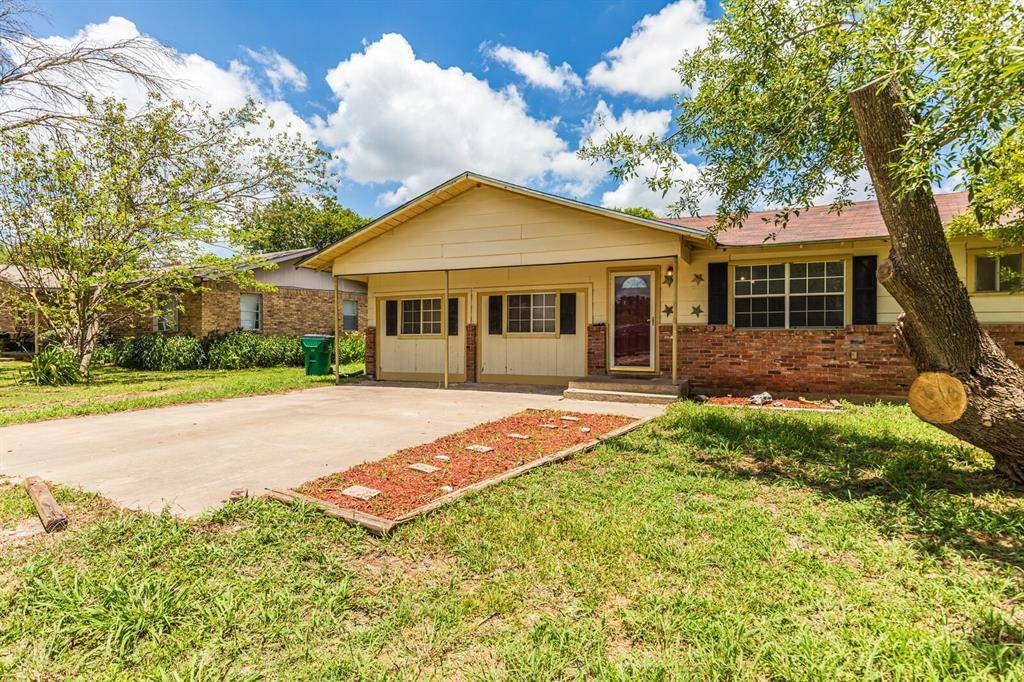 Eddy, TX 76524,704 4th Street