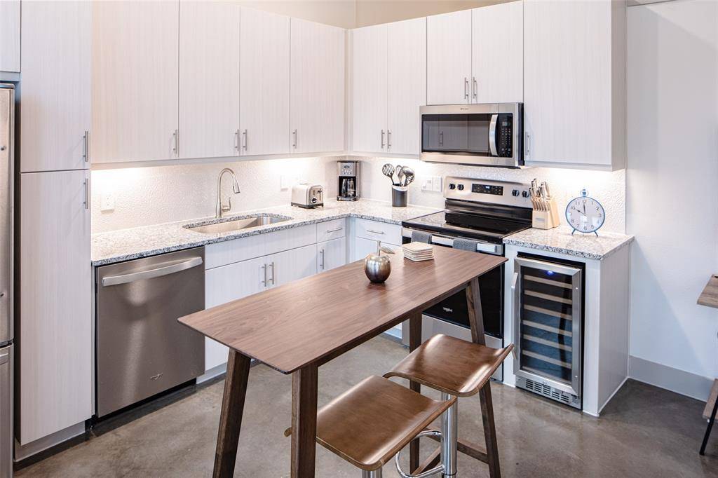 3383 Cedarplaza Lane #2315, Dallas, TX 75235