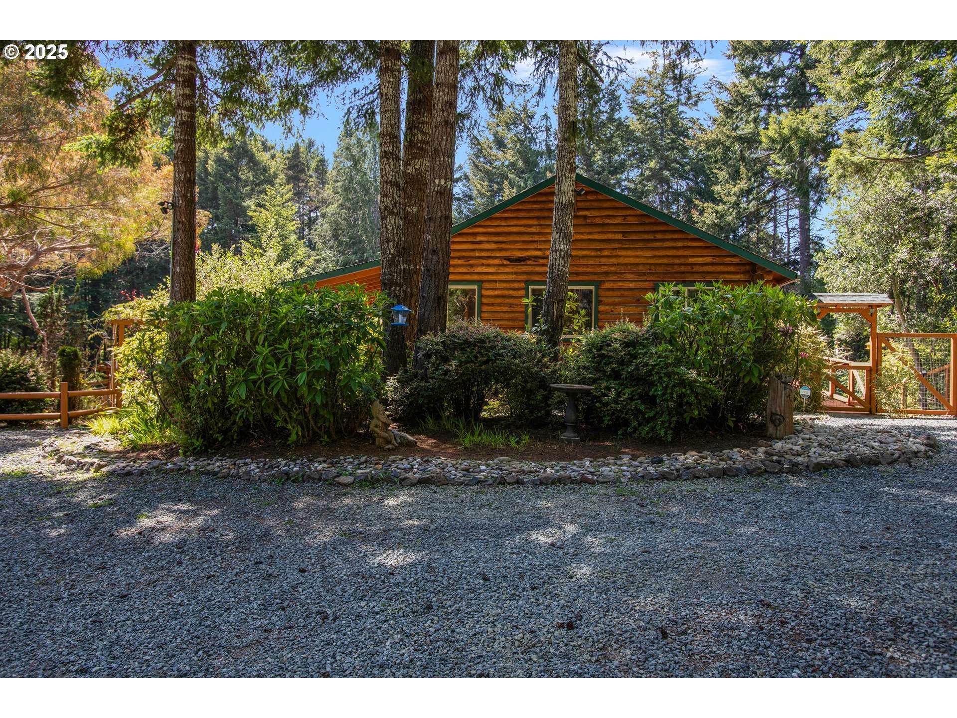 Bandon, OR 97411,89008 TOWHEE LN