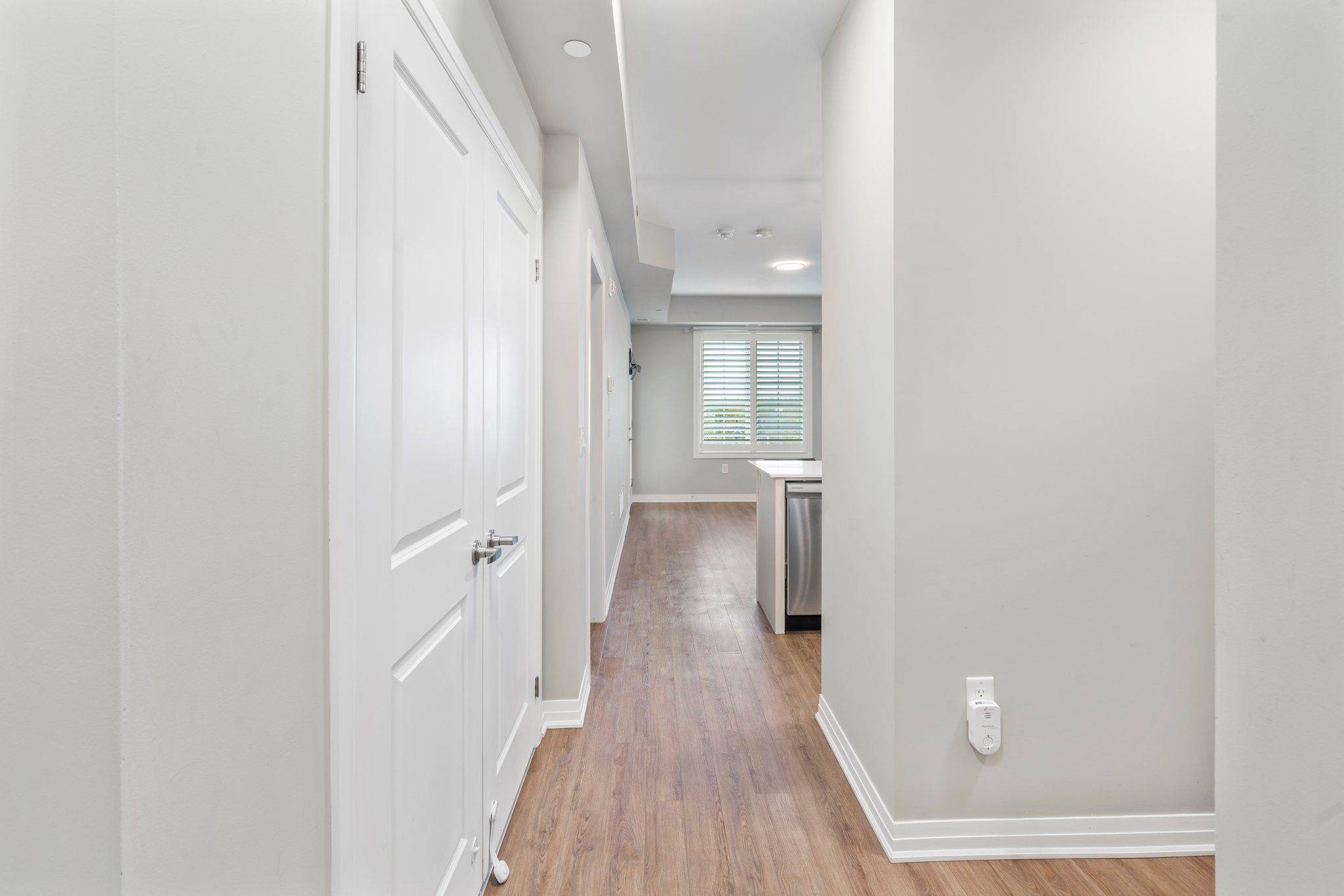 Clarington, ON L1B 0W2,65 Shipway AVE #315