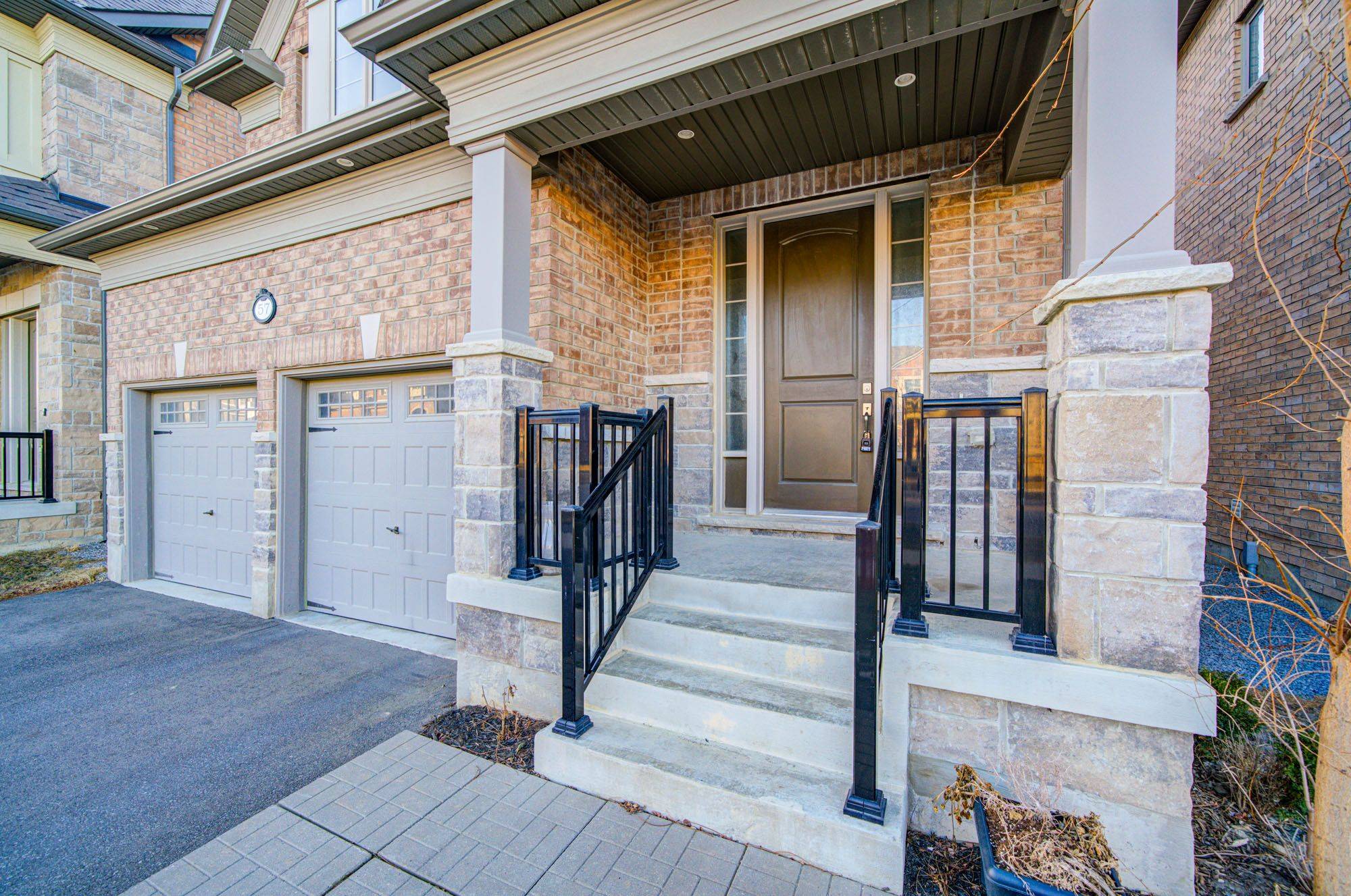 Whitby, ON L1P 0C8,57 Christine Elliot AVE