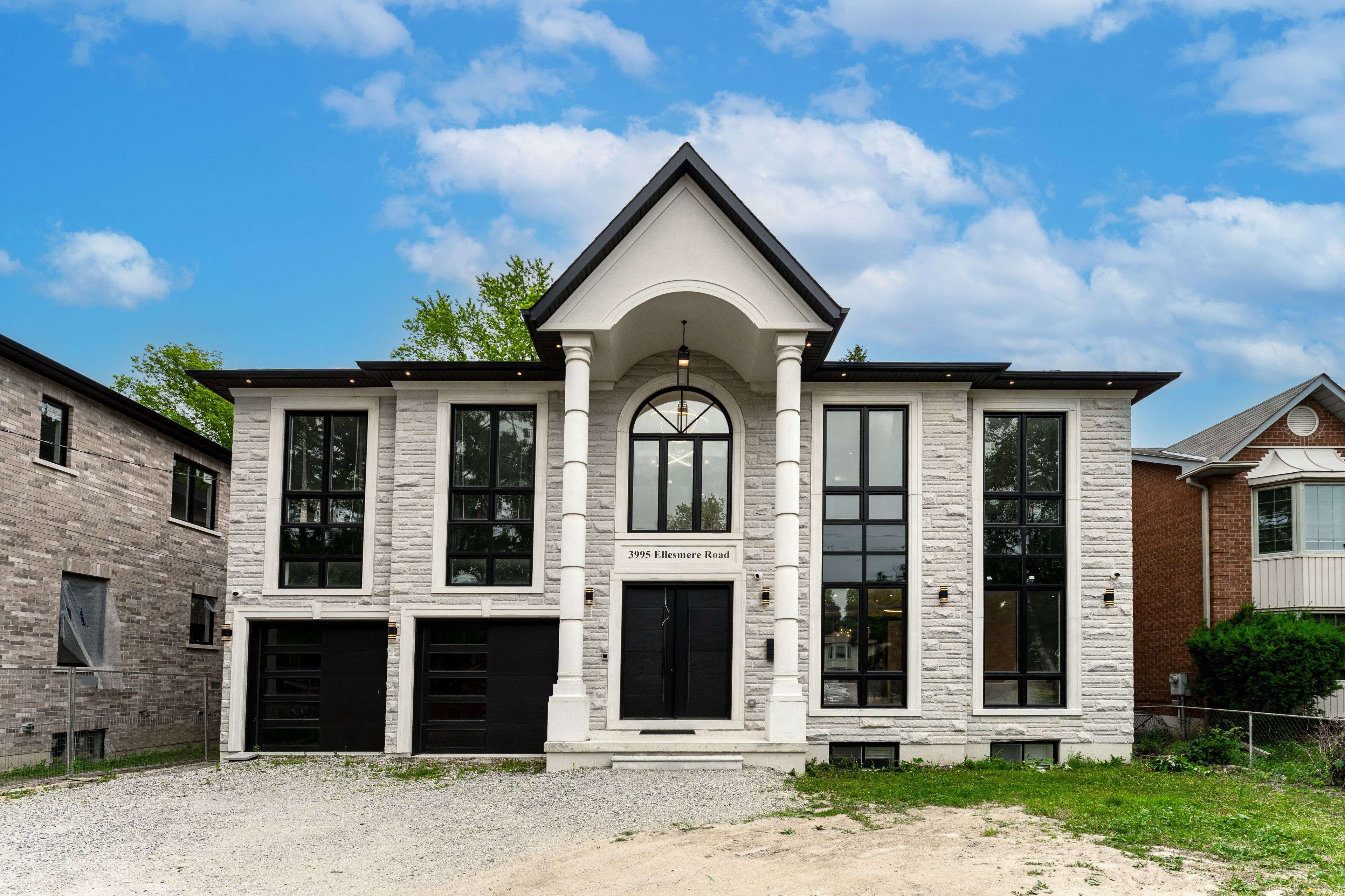3995 Ellesmere RD, Toronto E10, ON M1C 1J3