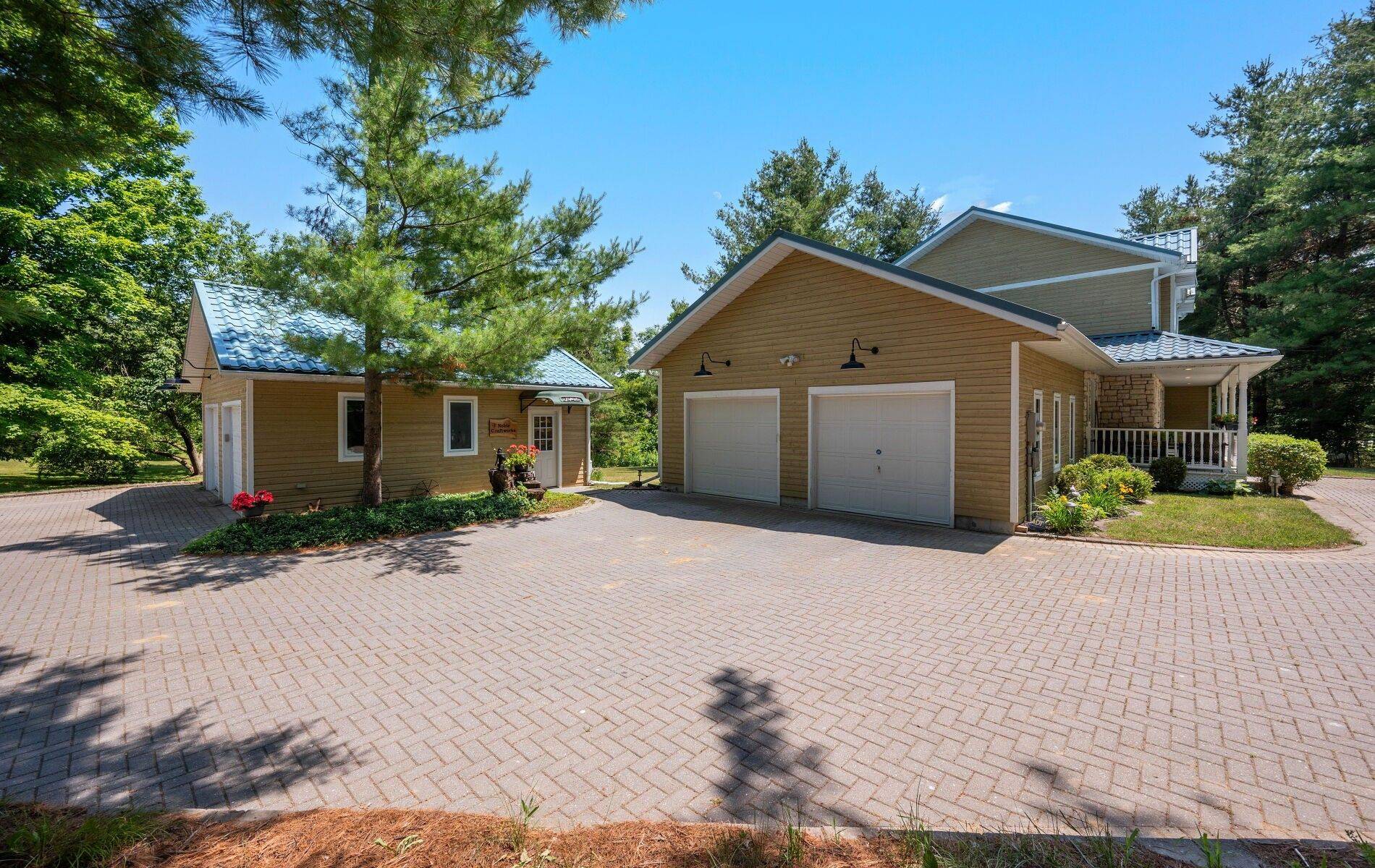 Innisfil, ON L9S 1X2,1620 Kale DR