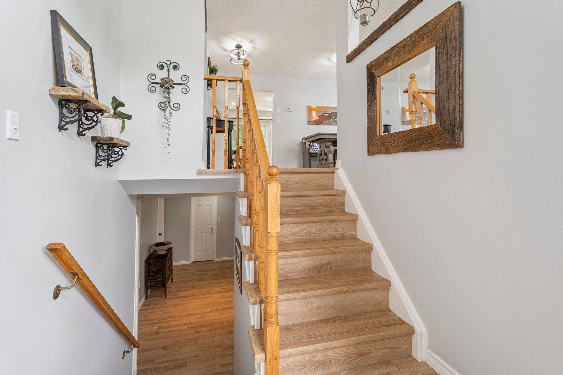 Wasaga Beach, ON L9Z 1E8,93 Glen Eton RD