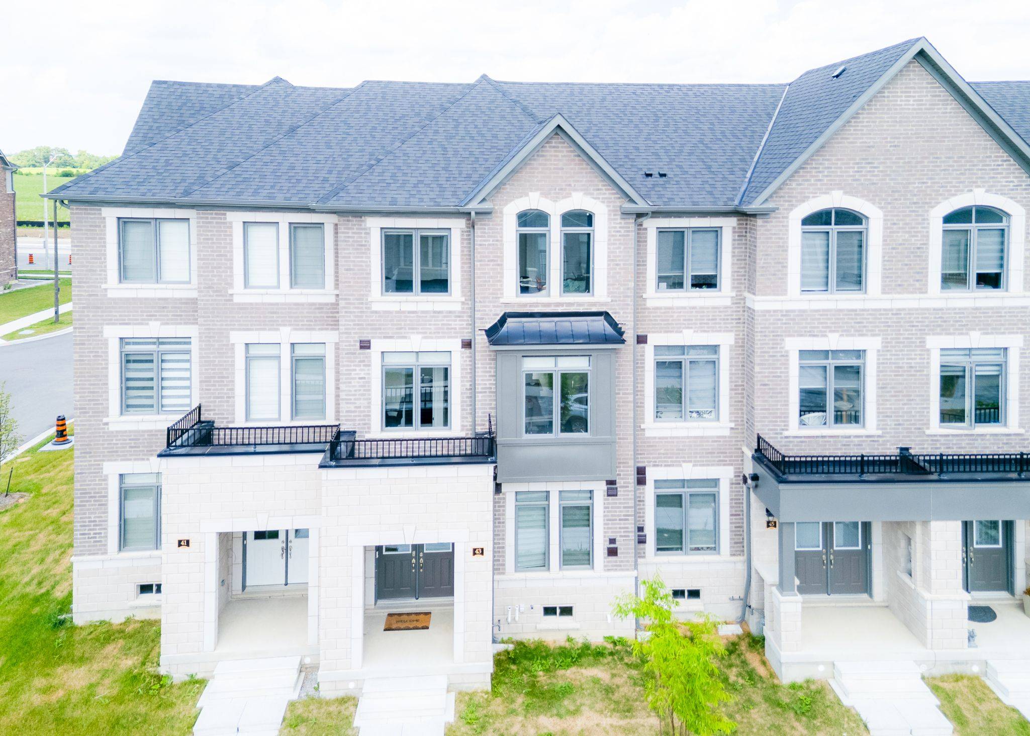 Caledon, ON L7C 1Z9,43 Camino Real DR