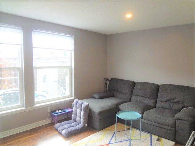 Toronto W10, ON M9V 1N8,246 John Garland BLVD #43