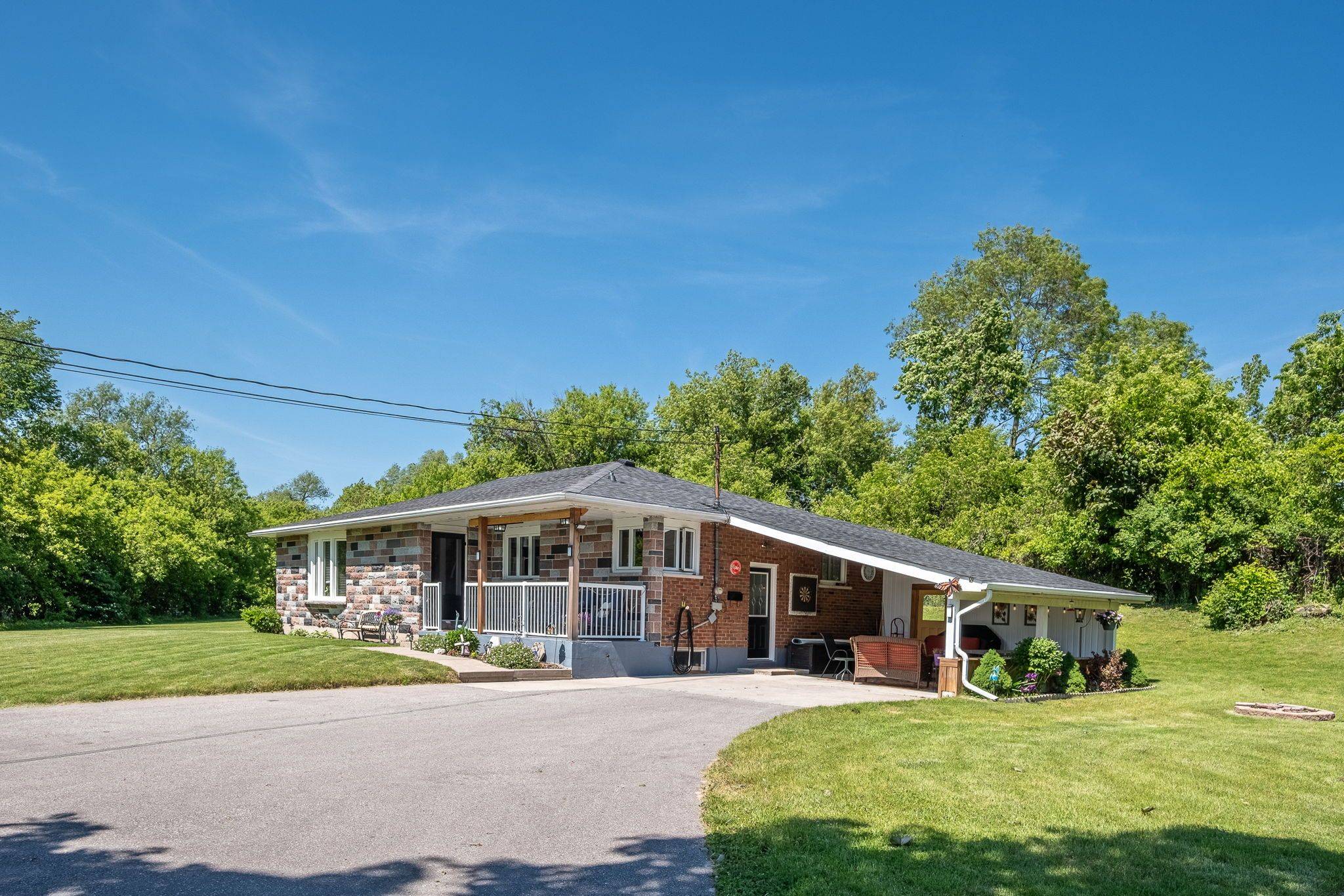 Cobourg, ON K9A 3A5,670 William ST
