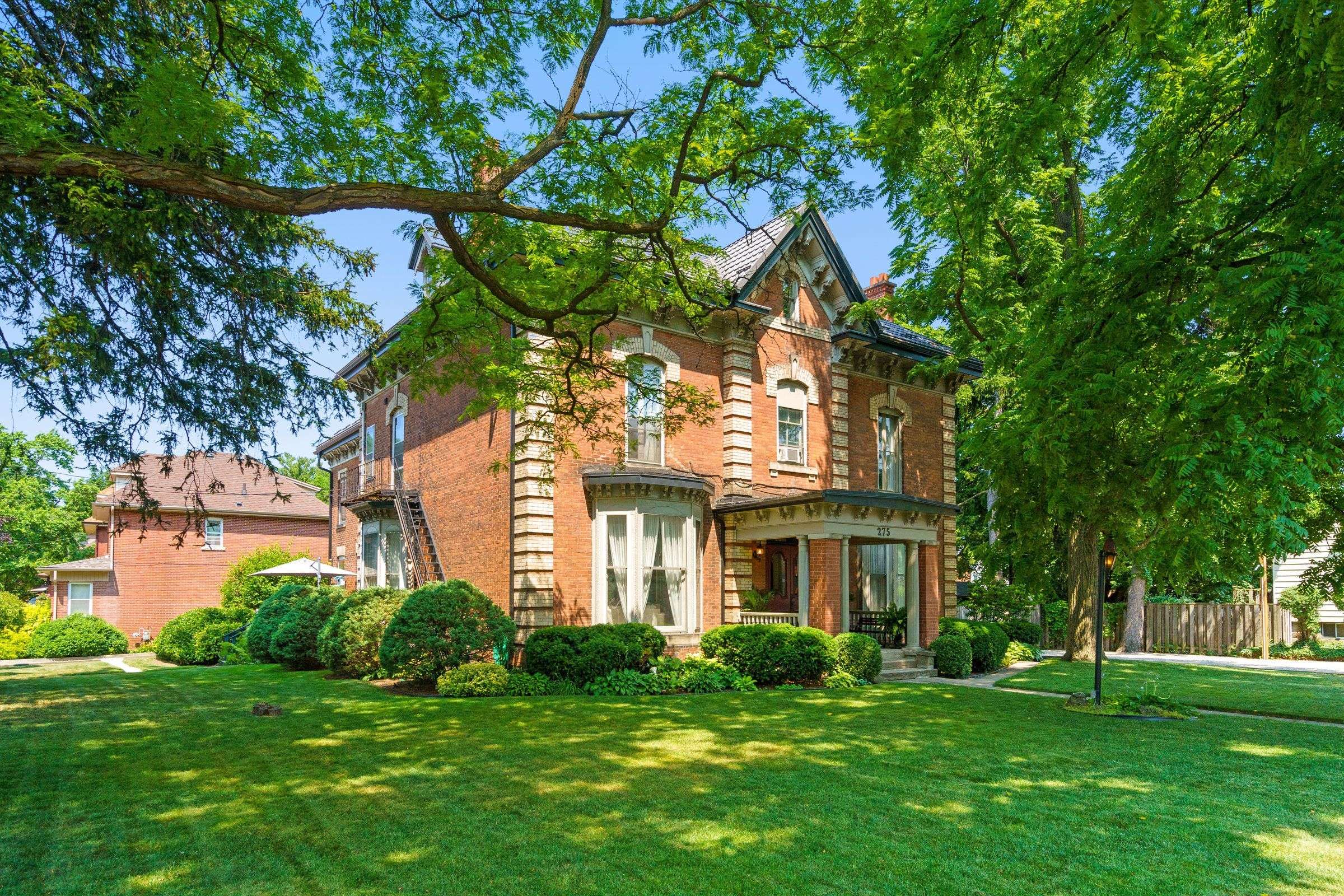 275 Cumberland AVE, Hamilton, ON L8M 2A3