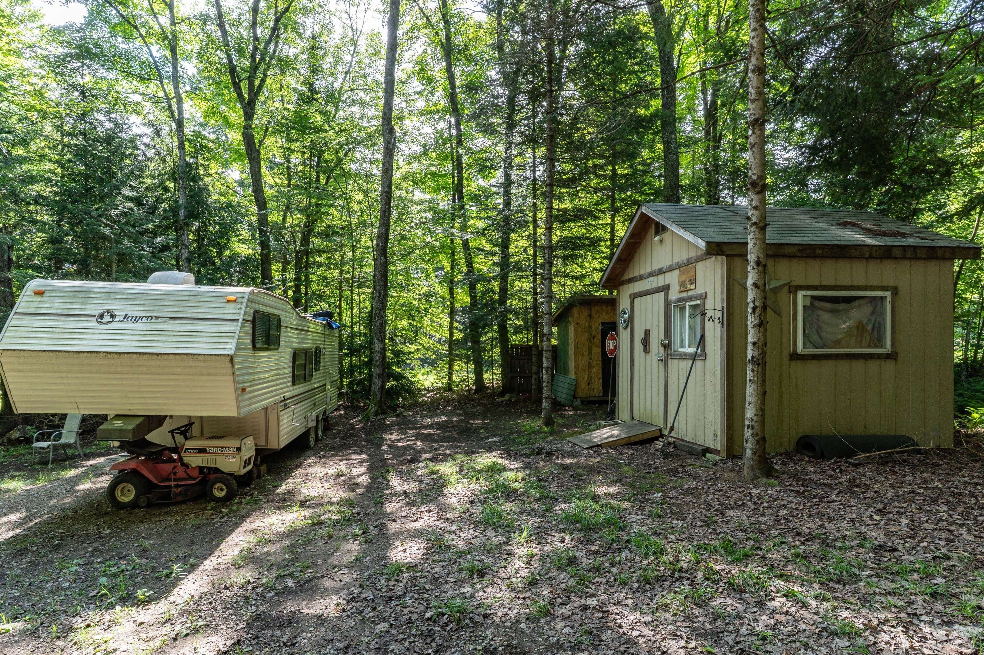 Bracebridge, ON P1L 1X3,1139 Sherwood Forest RD