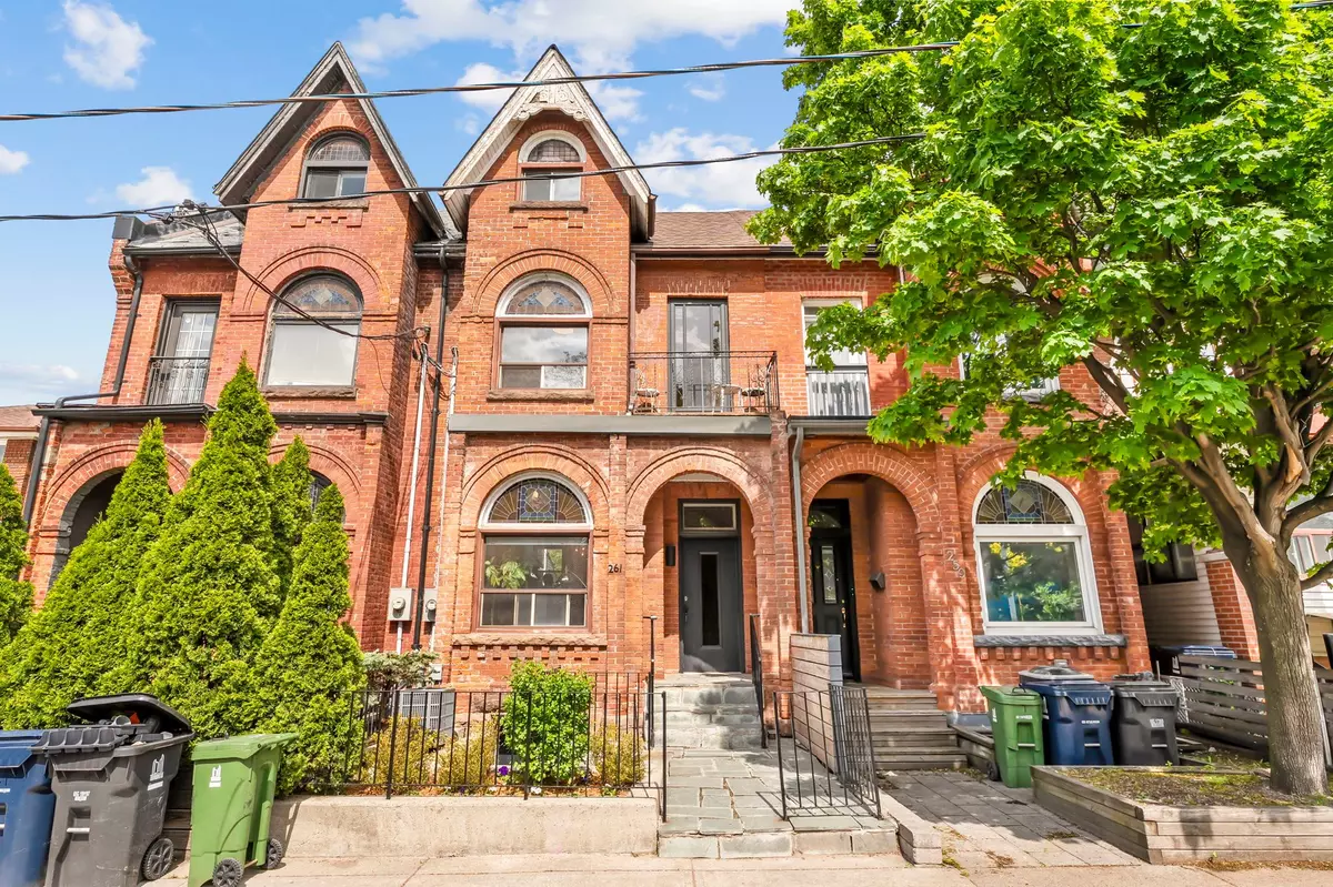 Toronto C01, ON M6J 3A1,261 Ossington AVE