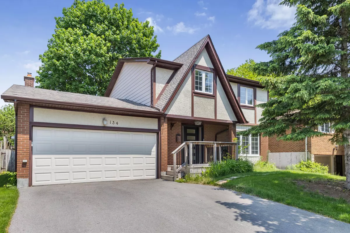 Markham, ON L3T 3H9,134 Romfield Circuit
