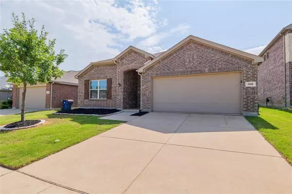 1785 Alamandine Avenue, Cross Roads, TX 76227
