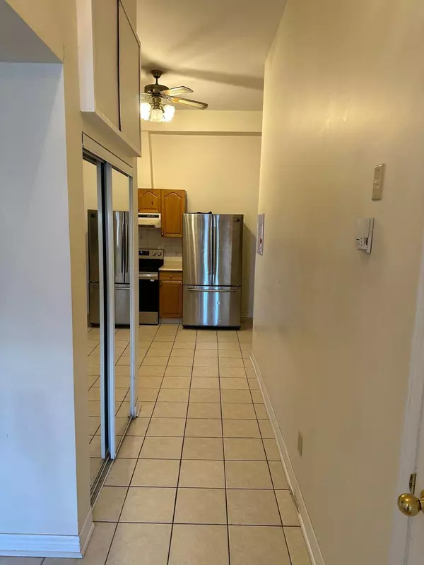 Toronto E03, ON M4C 1J4,1864 Danforth AVE #201