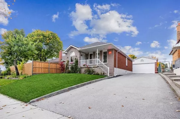 Toronto W04, ON M6M 2Y8,54 George Anderson DR #Main