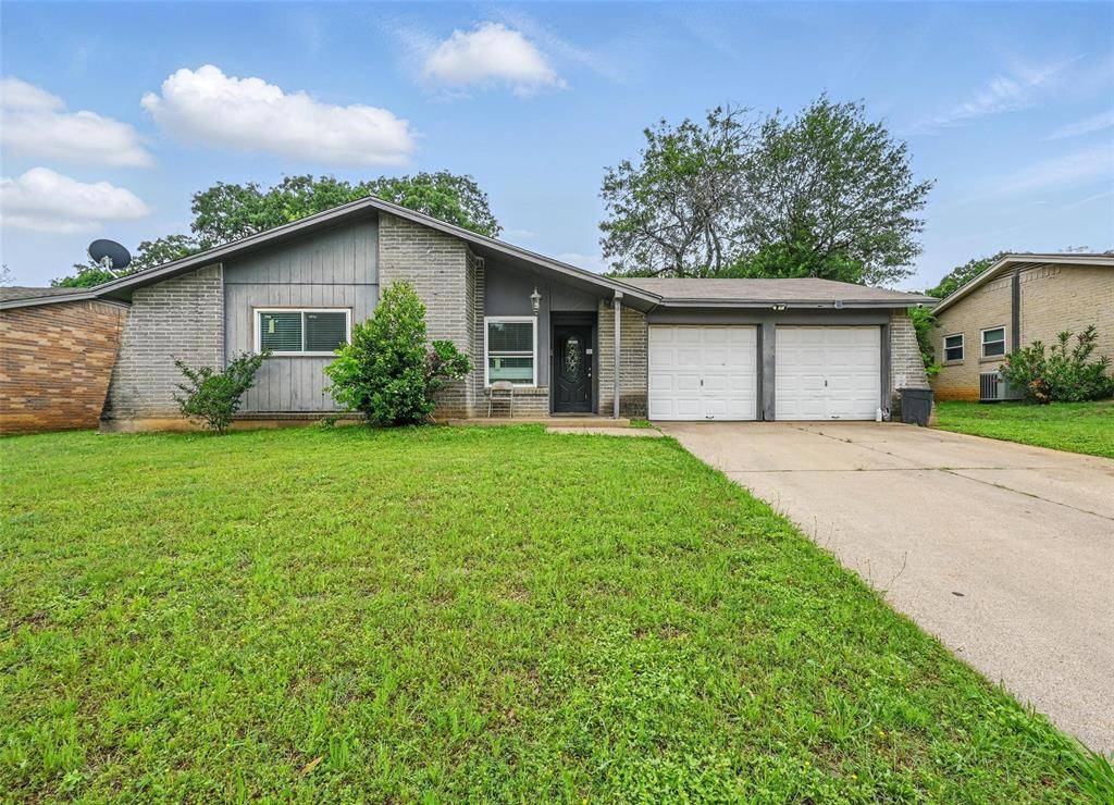 1205 Crane Drive, Euless, TX 76039