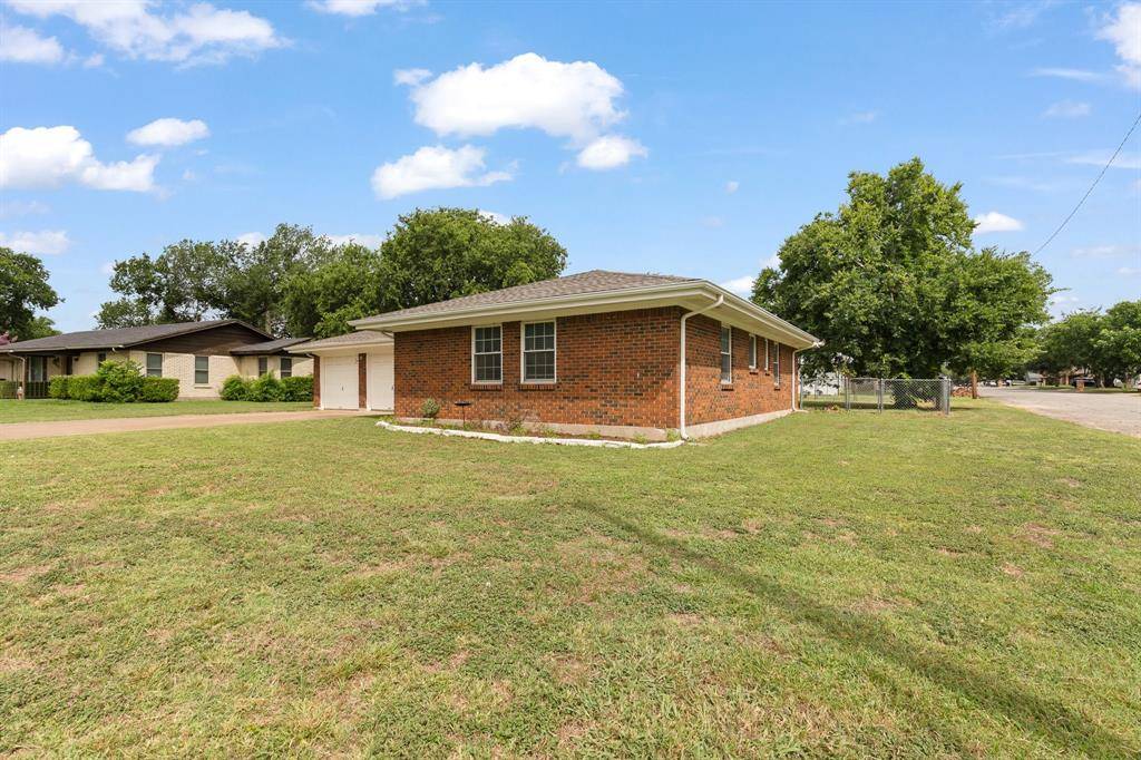 Cleburne, TX 76033,1200 Lynnwood Drive