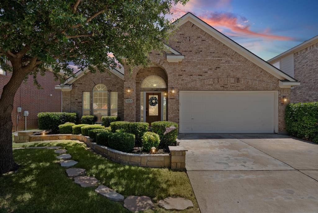 4353 Mountain Crest Drive, Fort Worth, TX 76123