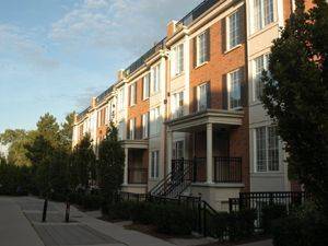 Toronto C14, ON M2N 7C3,5 Everson DR #1549