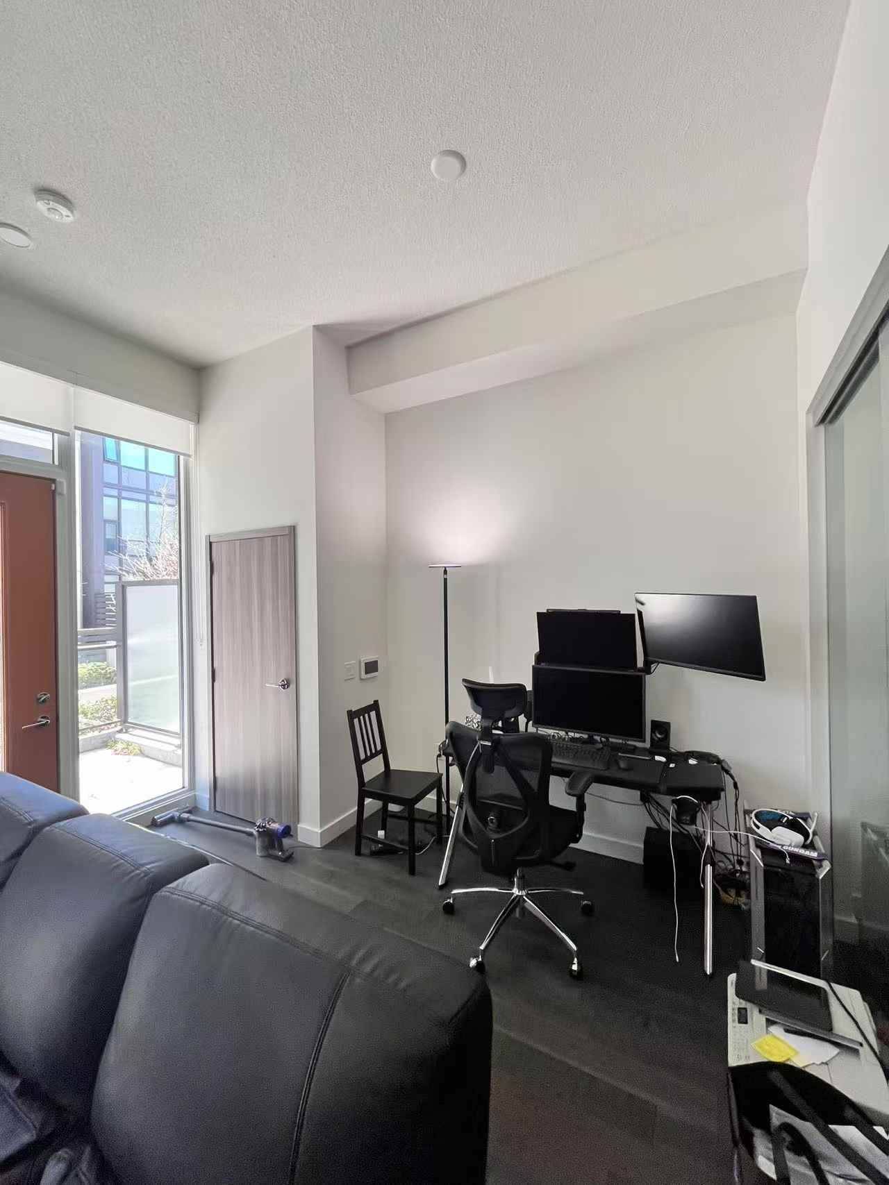 Toronto C15, ON M2K 0H2,95 Mcmahon DR #TH103