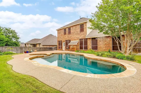 1415 Lowes Farm Parkway, Mansfield, TX 76063