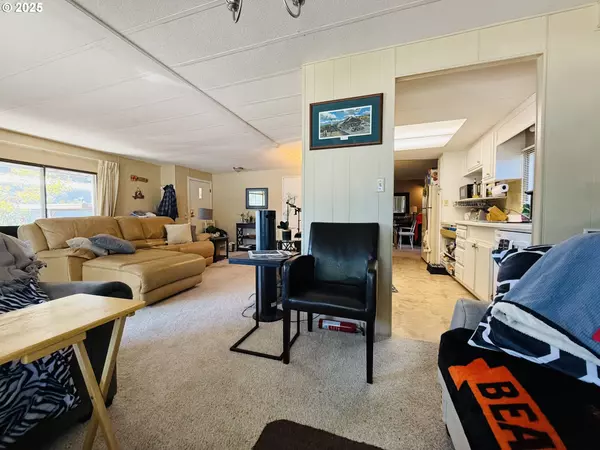 Vancouver, WA 98682,5404 NE 121ST AVE ## 89