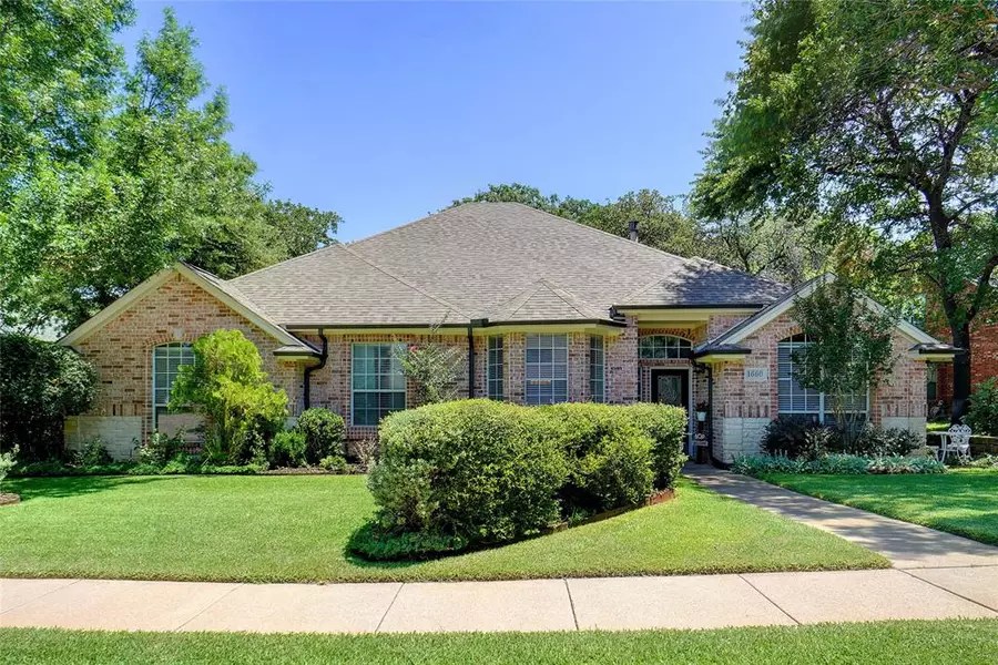 1660 Spinnaker Lane, Azle, TX 76020