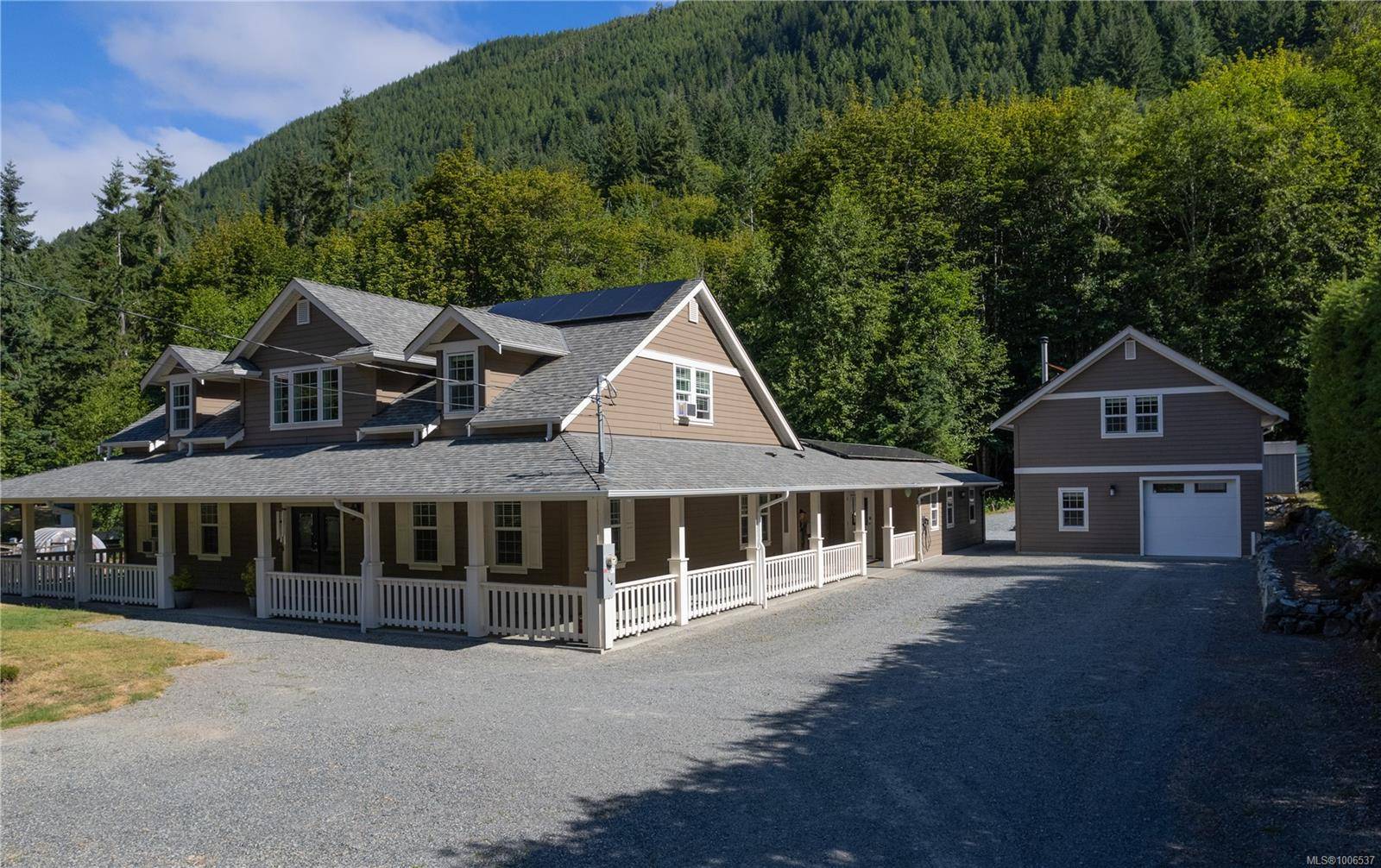 Lake Cowichan, BC V0R 3E1,10011 Youbou Rd