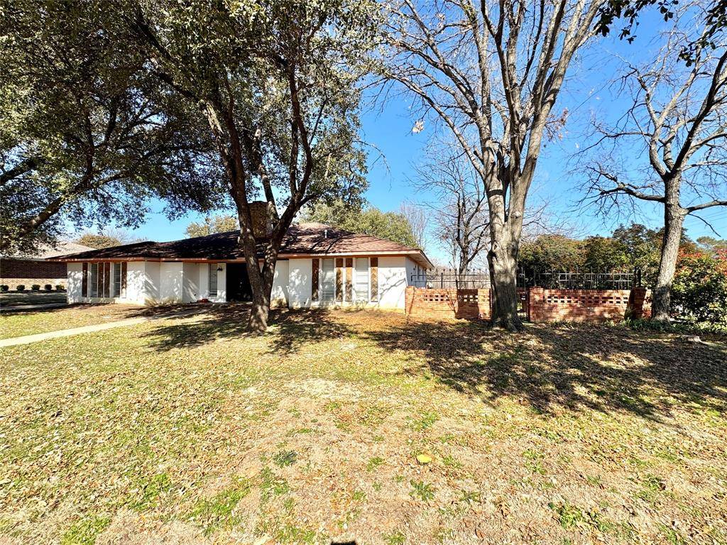 Denton, TX 76209,2304 Royal Acres Drive
