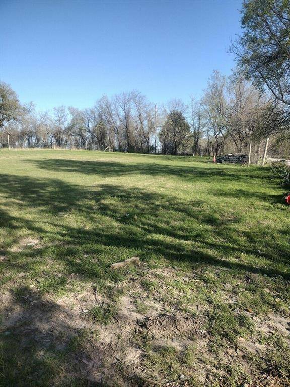 10024 NW CR 150, Ennis, TX 75119