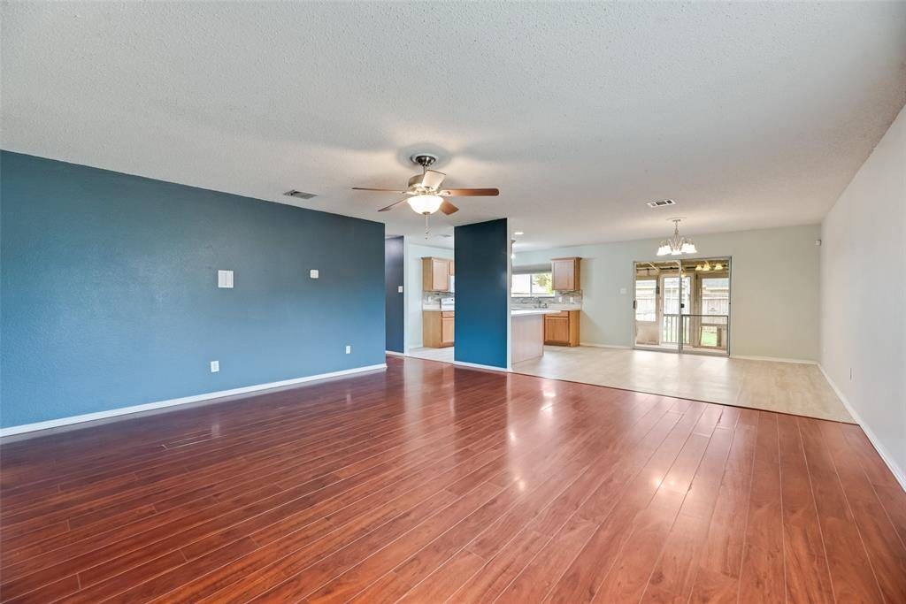 Waxahachie, TX 75165,211 Blue Roan Drive