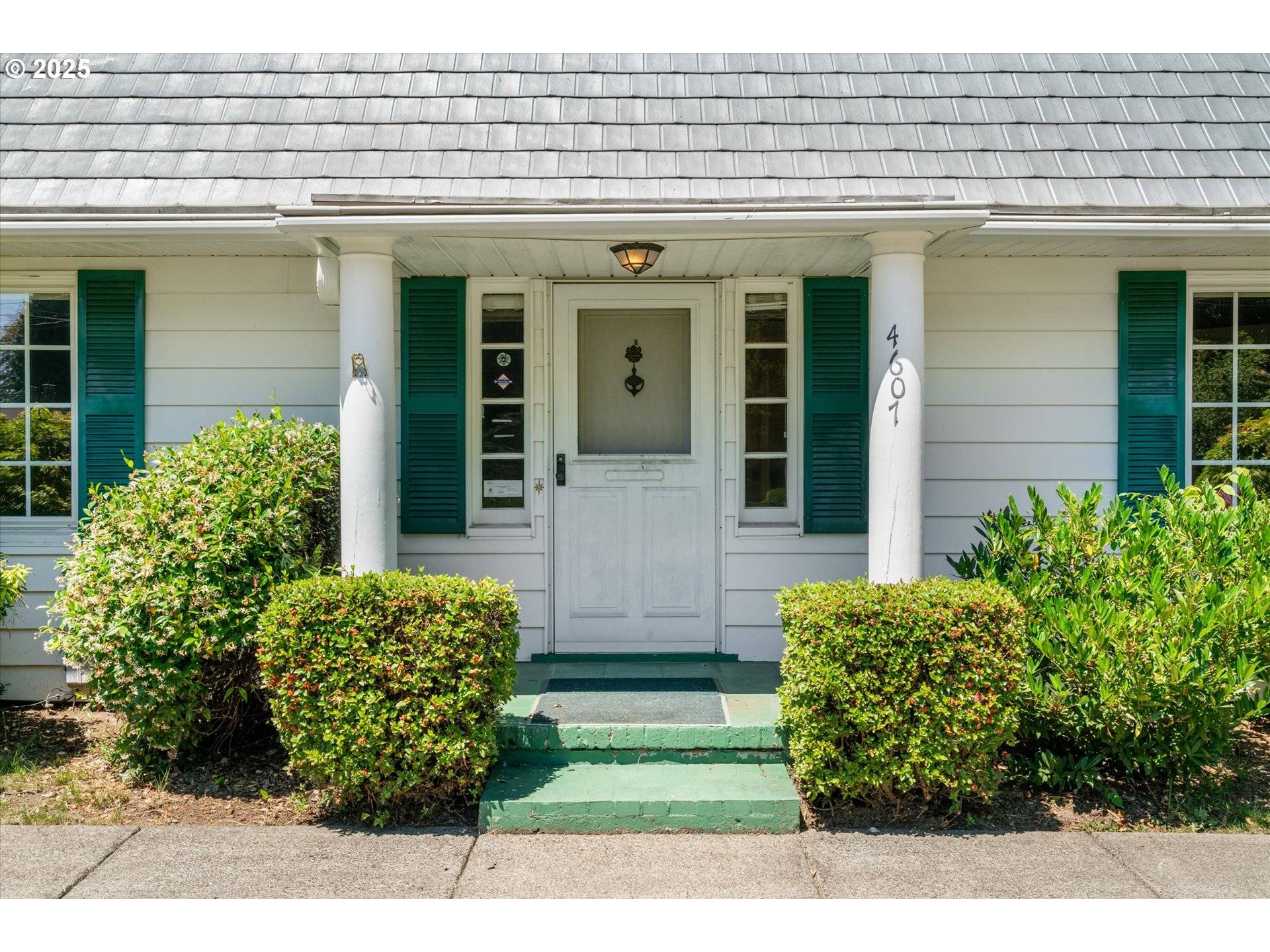 Milwaukie, OR 97267,4607 SE RIVER DR