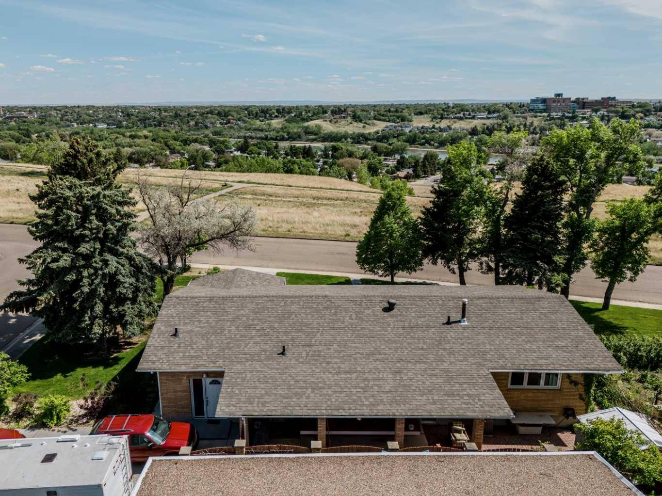 Medicine Hat, AB T1A 6X9,701 McCutcheon DR Northwest