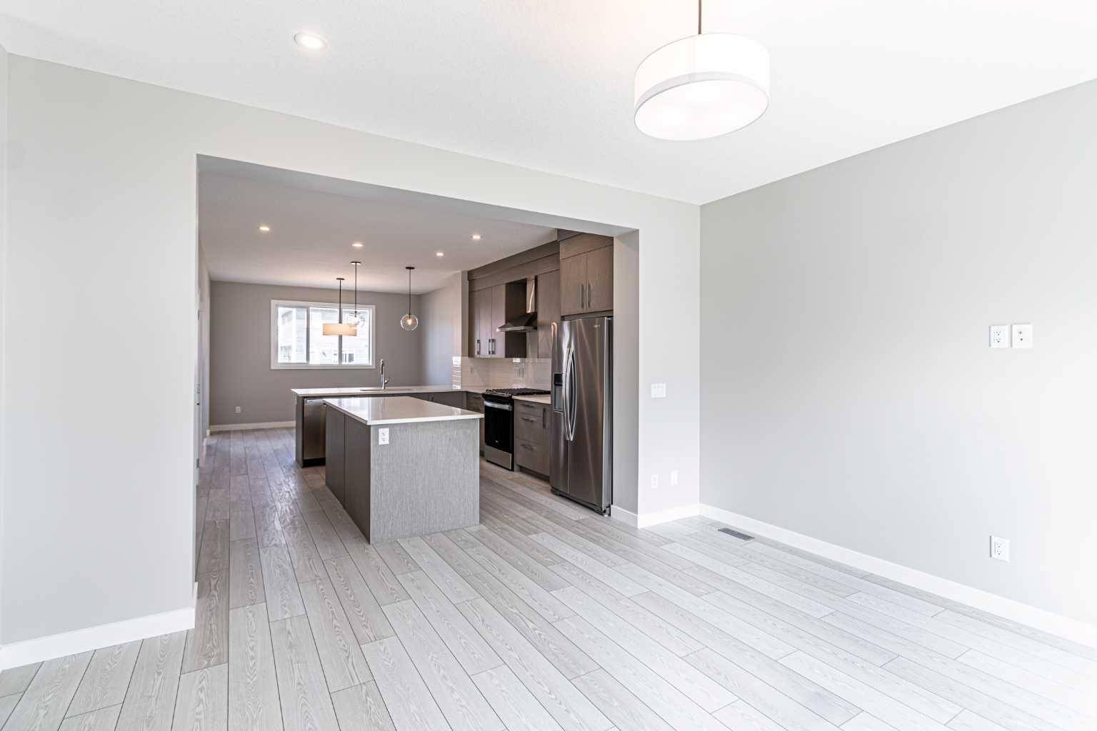 Chestermere, AB T0T0T0,121 Dawson Wharf View