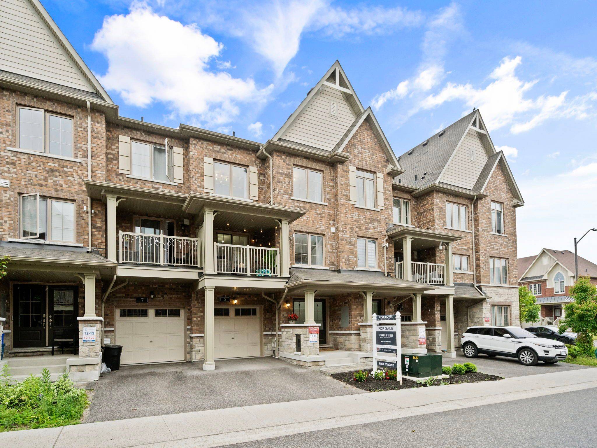5 Mappin WAY, Whitby, ON L1R 0R4