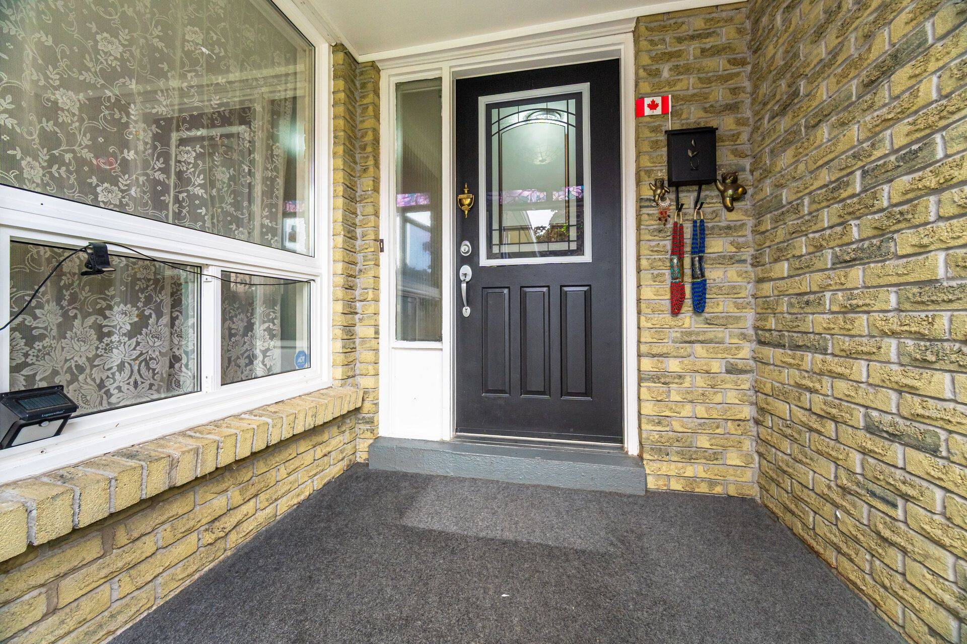 Pickering, ON L1V 3P7,1217 Gloucester SQ