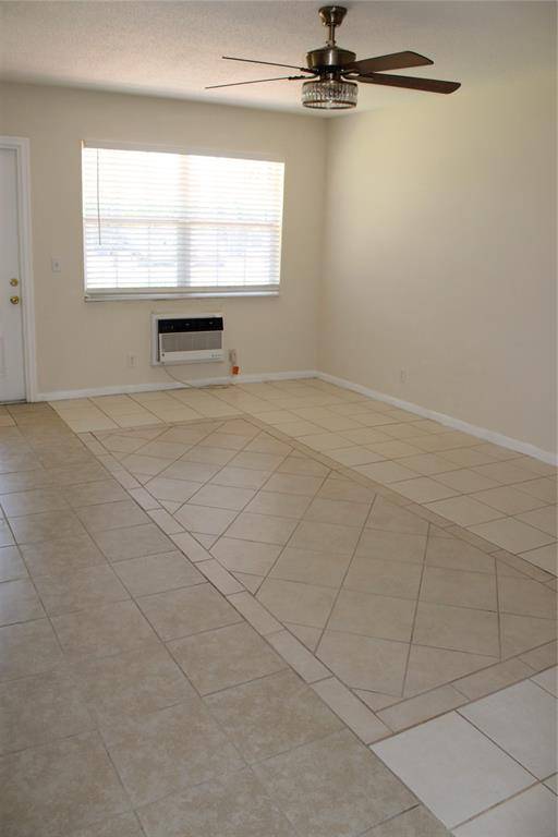 West Palm Beach, FL 33417,315 Norwich #315