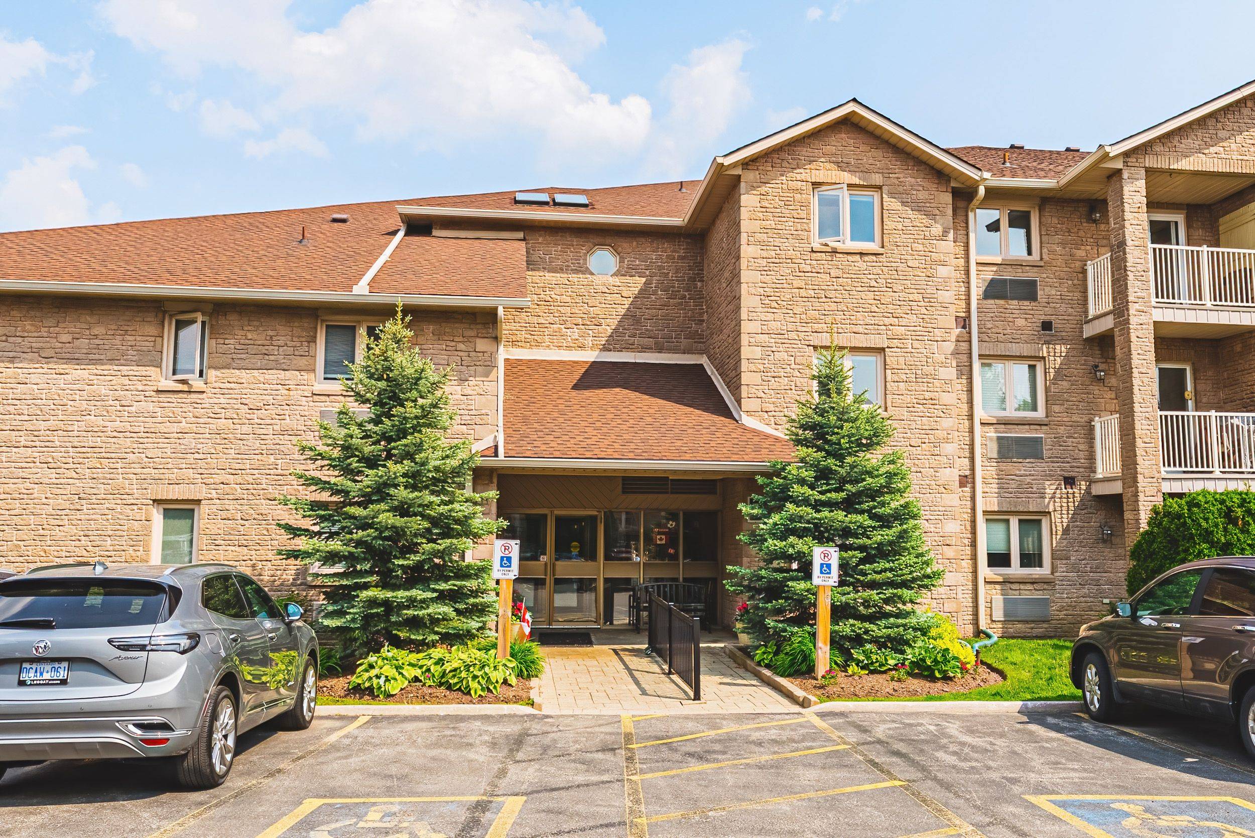 3050 Pinemeadow DR #30, Burlington, ON L7M 3X5