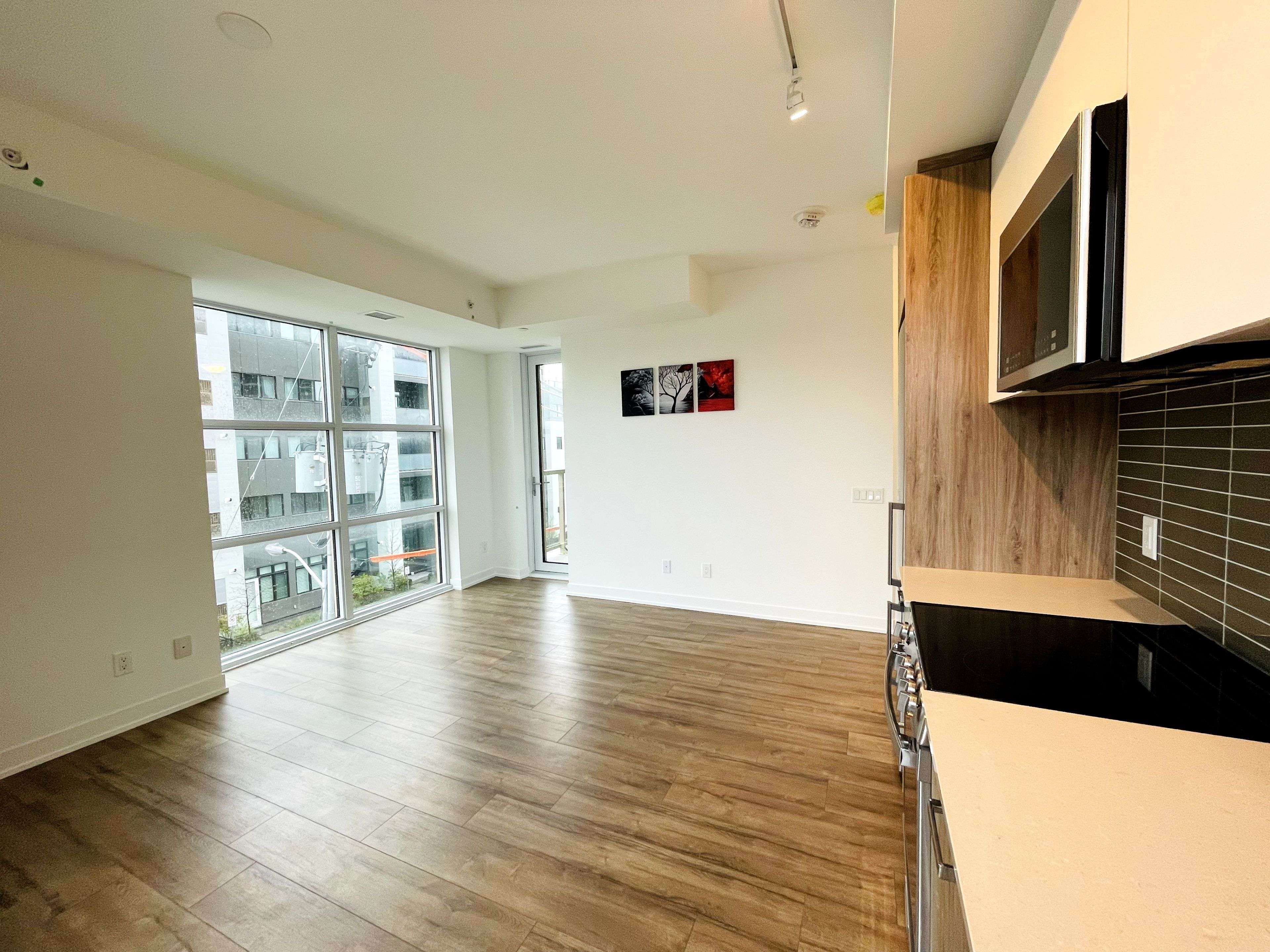 Toronto W03, ON M6N 0B7,1787 St Clair AVE W #325