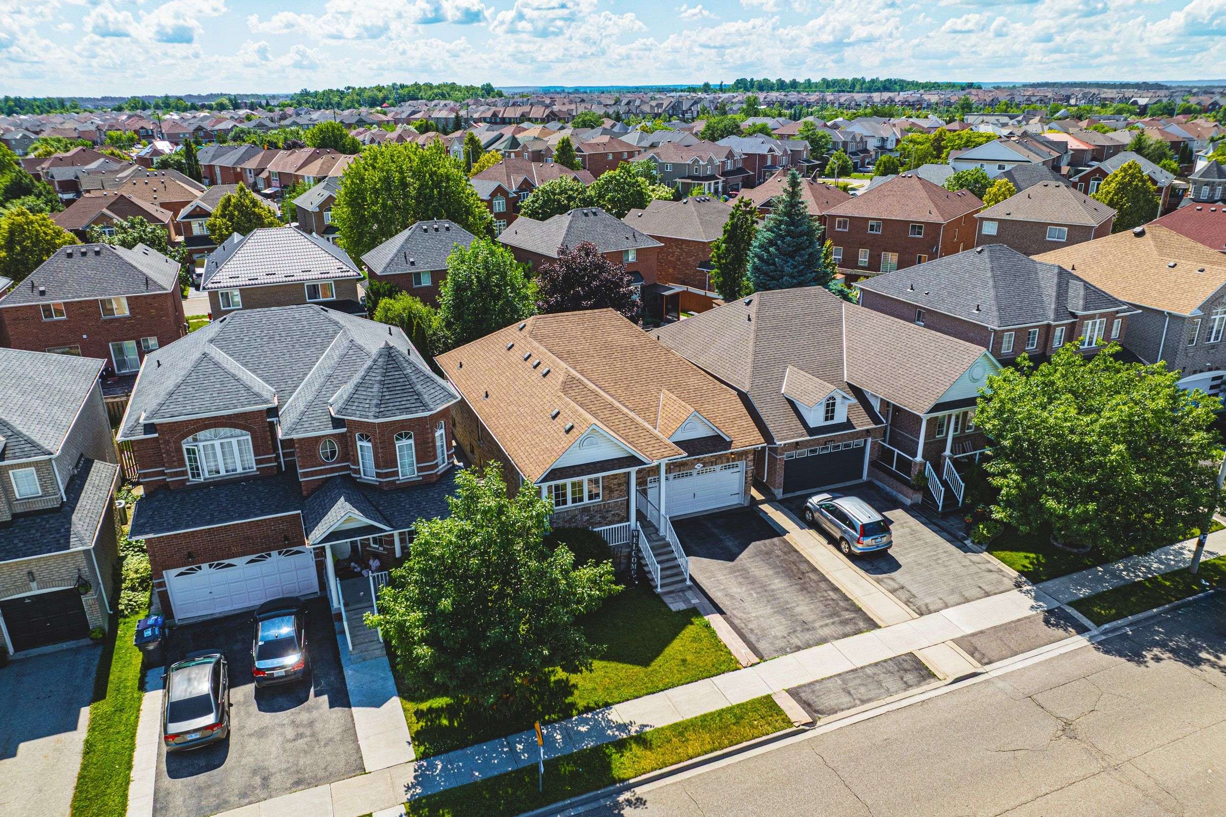 Brampton, ON L7A 1V4,344 Van Kirk DR